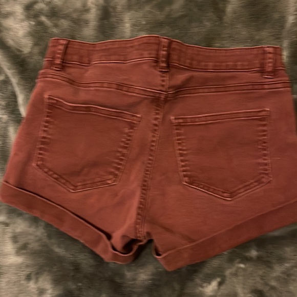 H&M shorts - Picture 2 of 2